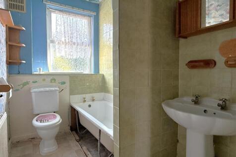 bathroom.JPG