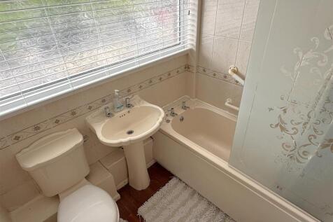 bathroom.JPG