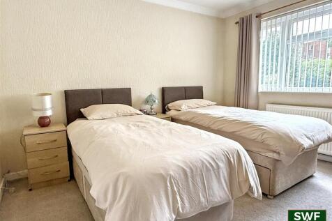bed2.jpg