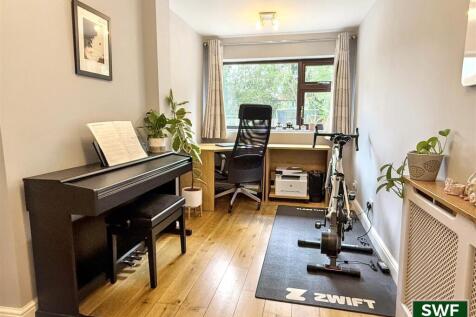 OFFICE/PLAYROOM