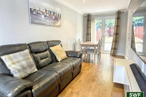 Sitting room1.jpg
