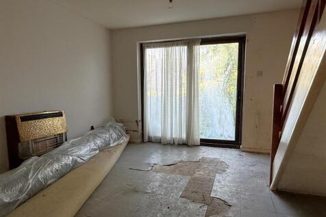 living room.JPG