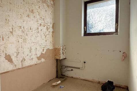 bathroom.JPG