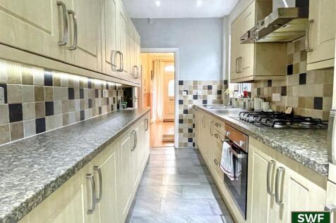 Kitchen3.jpg