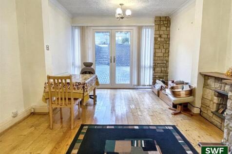 Living room1.jpg