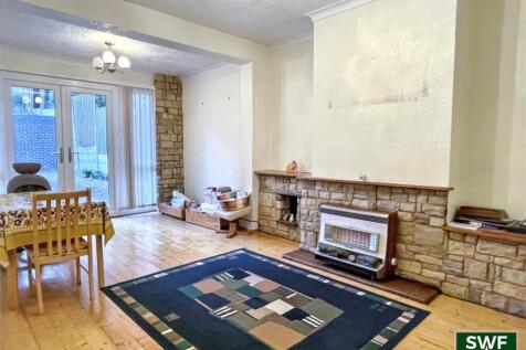 Living room3.jpg