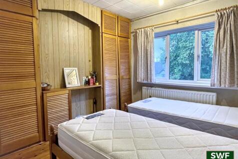 Bedroom2.jpg