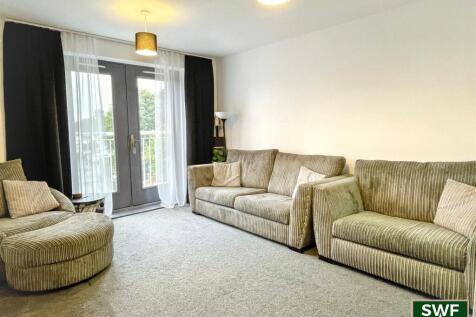 Living Room1.jpg