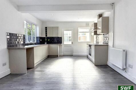 OPEN PLAN DINING KITCHEN