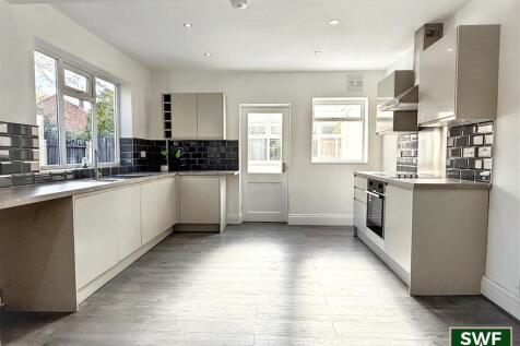 OPEN PLAN DINING KITCHEN