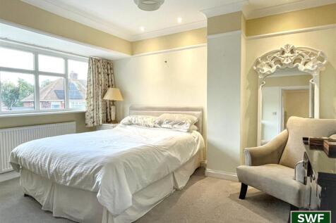 Bedroom1.jpg