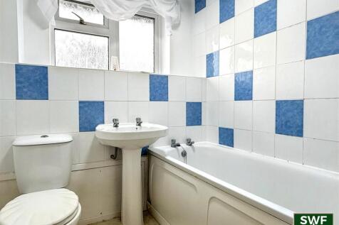 bathroom (5).jpg