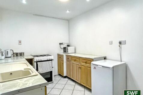 Kitchen4.jpg