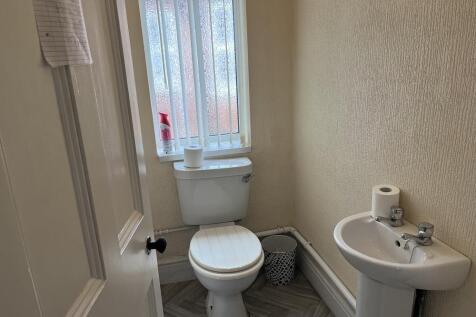 Shared Toilet (1).JPG