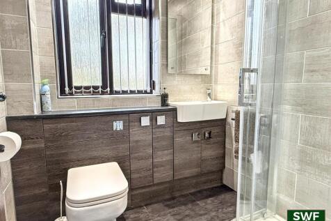 RE-FITTED SHOWER ROOM