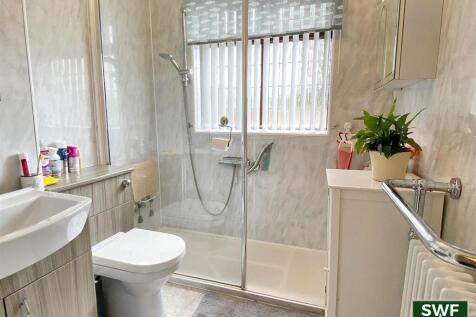 Shower room2.jpg