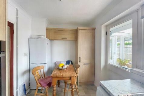 Kitchen 3.jpg