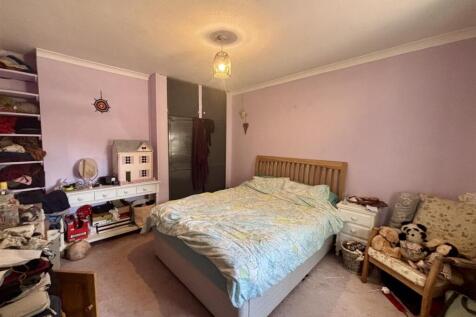 Bedroom 2.jpg