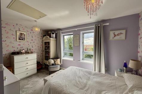 Bedroom 4.jpg