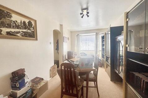 Dining room.jpg