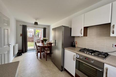 Kitchen 3.jpg