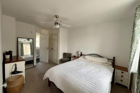 Bedroom.jpg