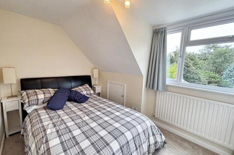 Bedroom 4.jpg