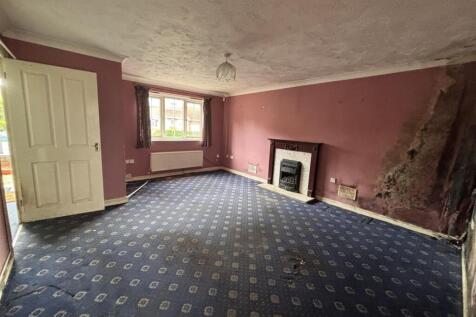 Living room 2.jpg