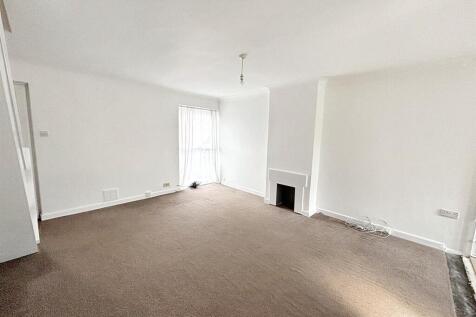 Living room 2.jpg