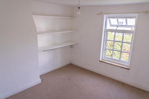 9 - Bedroom 3 - master.jpg