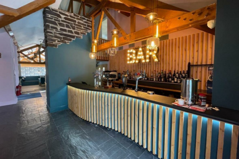 Country Club Restaurant and Bar