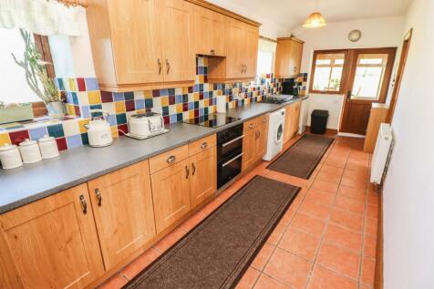 Kitchen/ Breakfast Room