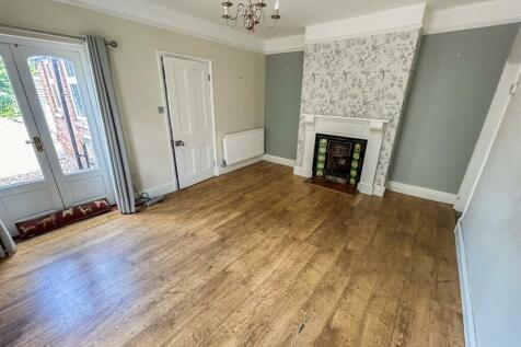 Sitting/Dining Room