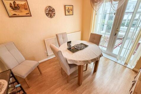 Breakfast Room
