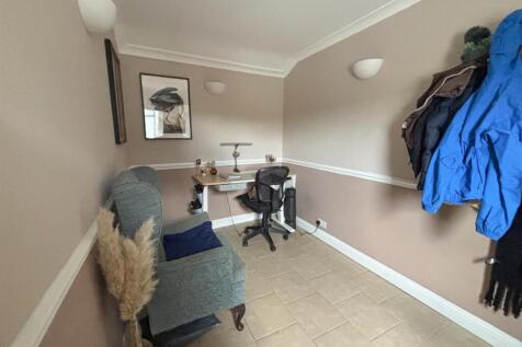 Office/Ground Floor Bedroom