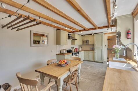 Kitchen Additional Photograph
