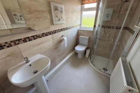 Family Shower Room