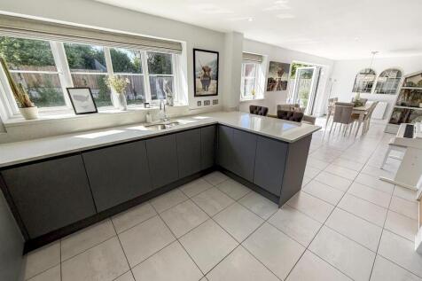 Kitchen/ Dining/ Family Room