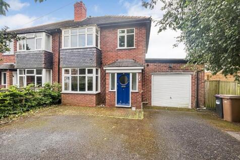 Front Garden/Driveway