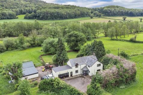 Large Outbuilding/Garage