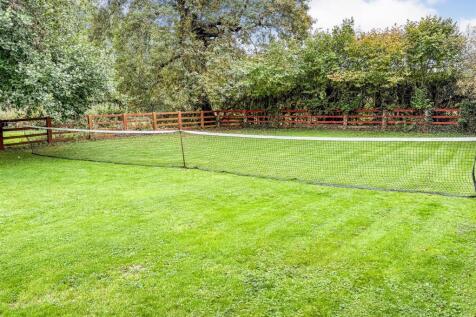 Tennis Lawn