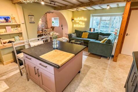 Kitchen/Family Room