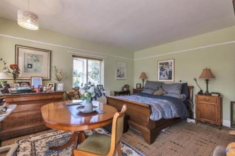 Principal Bedroom Suite