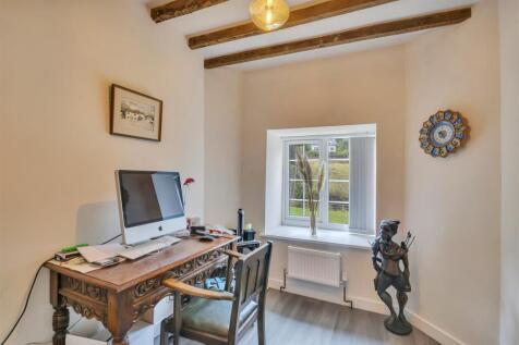 Snug/ Home Office