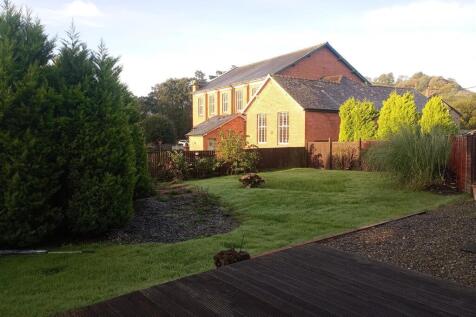Brynelltyn - Garden.jpg