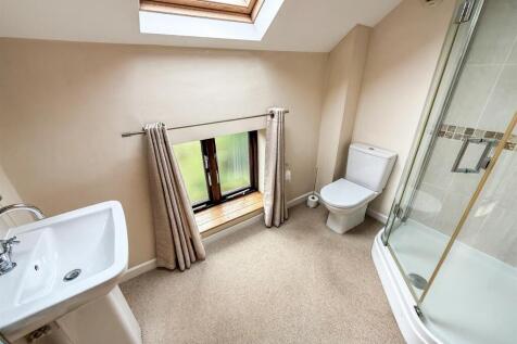 En Suite Bathroom