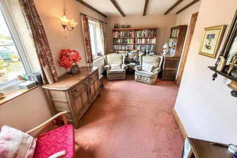 Dining Room/Snug