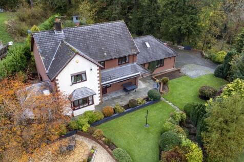 Accommodation Comprises