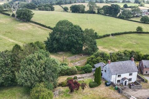 Accommodation Comprises