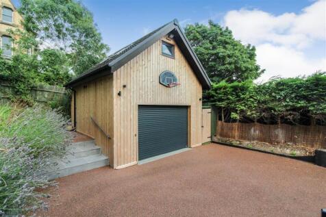 Double Garage
